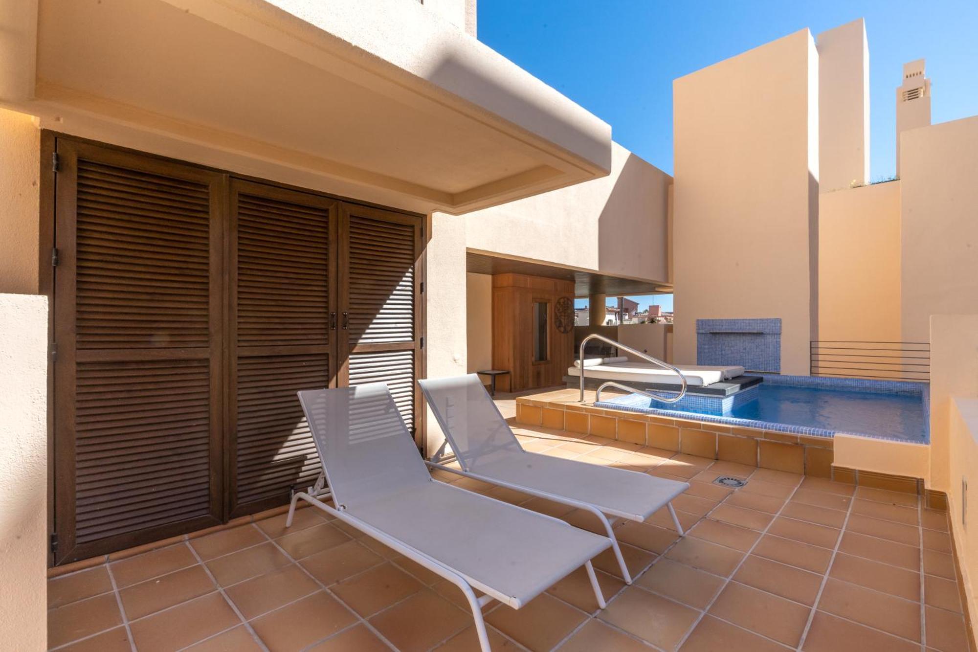 Bahia Boutique Apartments Estepona Ngoại thất bức ảnh