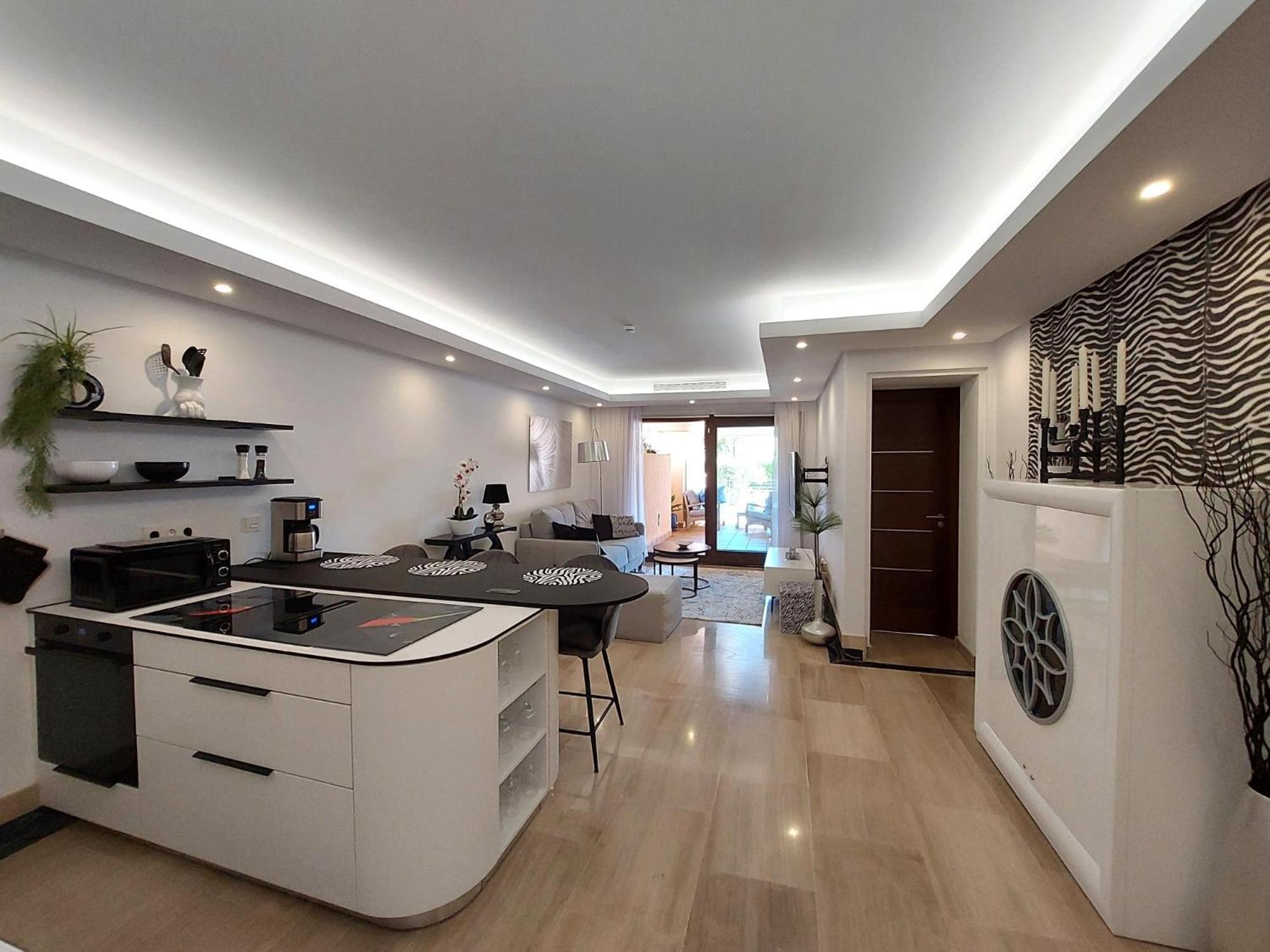 Bahia Boutique Apartments Estepona Ngoại thất bức ảnh