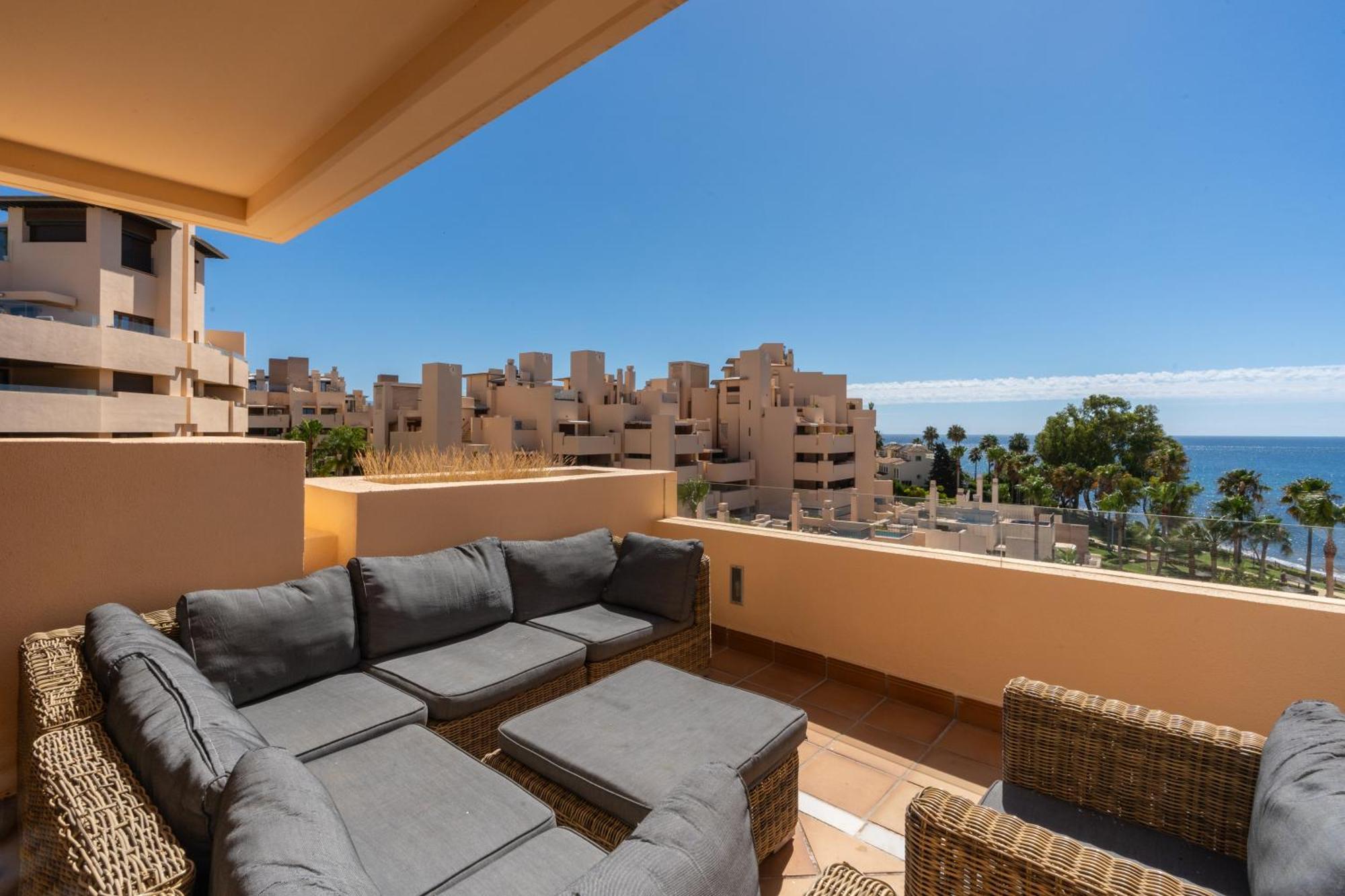 Bahia Boutique Apartments Estepona Ngoại thất bức ảnh